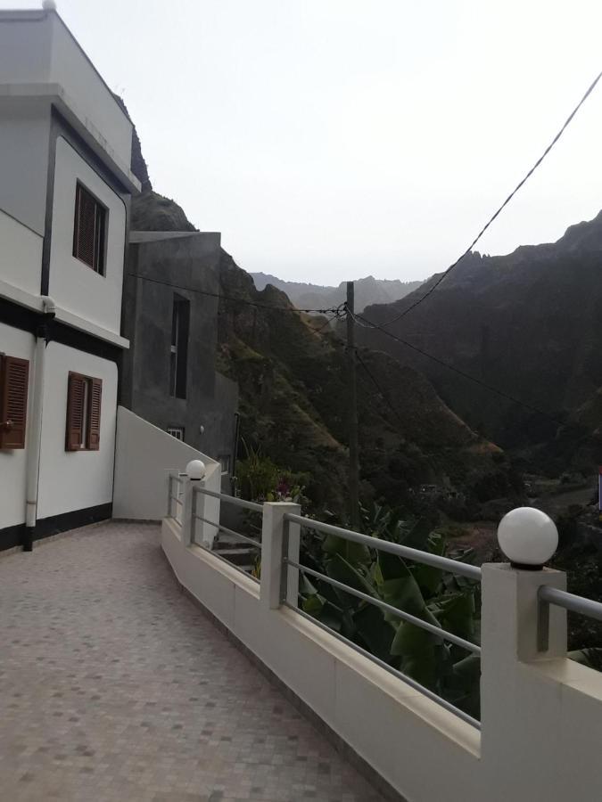 Casa Minga & Tatol *