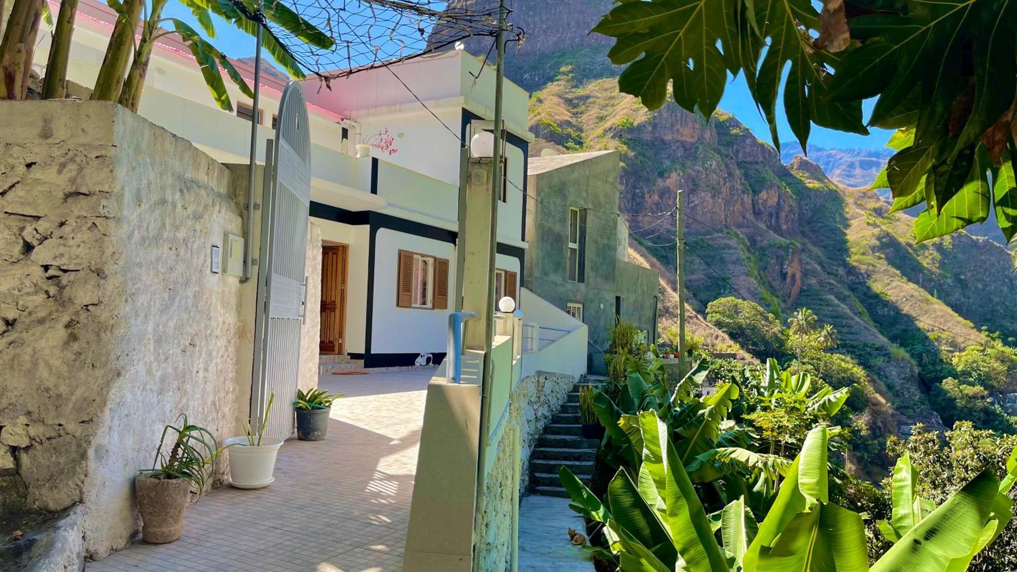Casa Minga & Tatol