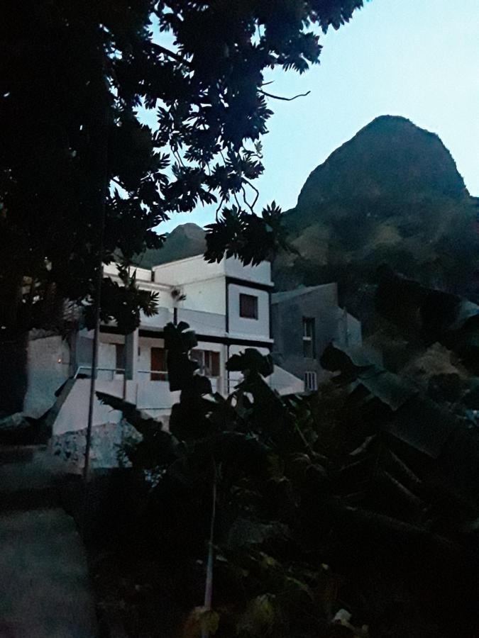 Casa Minga & Tatol Vakantieboerderij Ribeira Grande